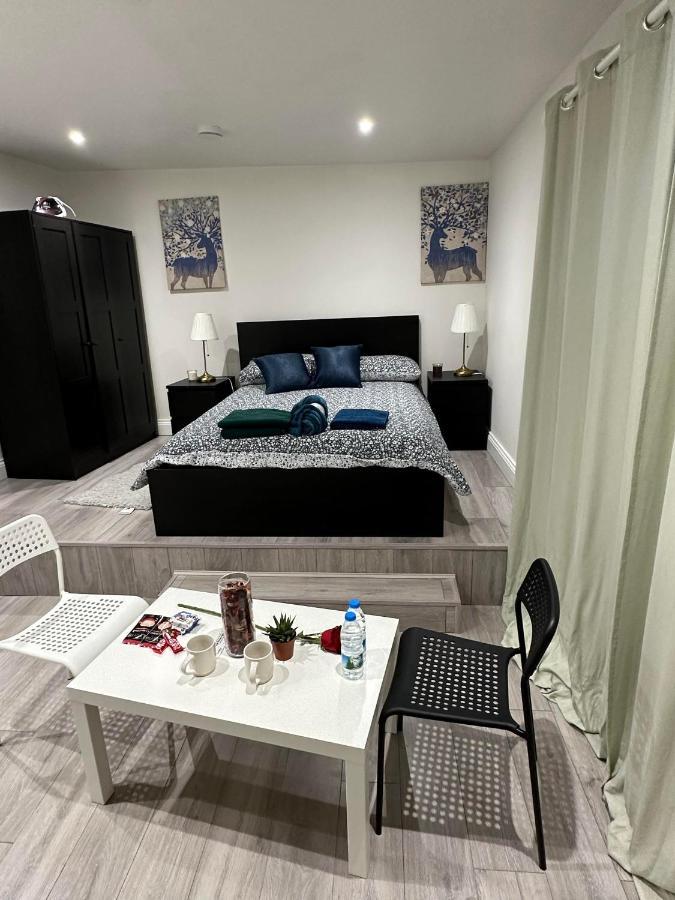 Charming Studio Apartment In London Eksteriør bilde